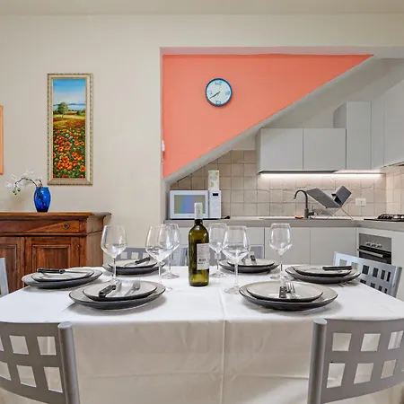 Trilo La Rosa مونتي بيتروسو